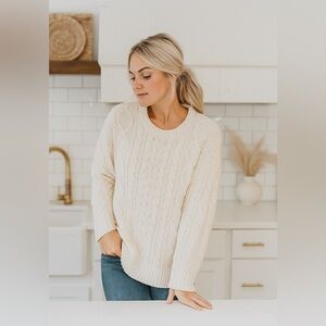 Urban Outfitters Beige Long Sleeve Cable Knit Sweater; size SP
